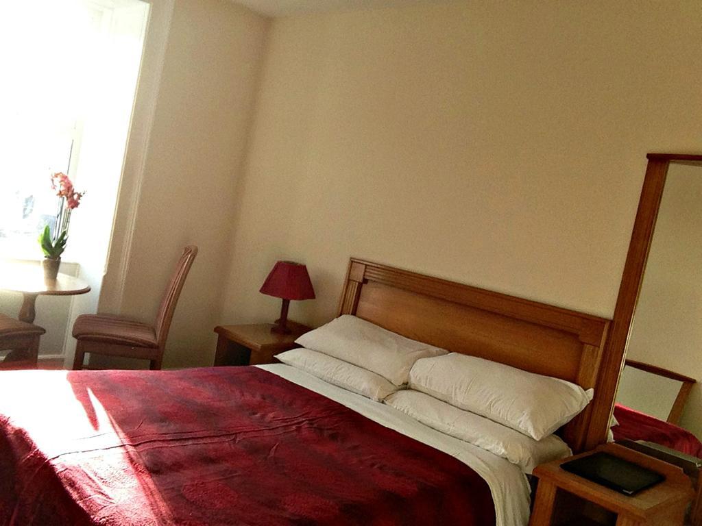 Westgate House B&B Strokestown Oda fotoğraf
